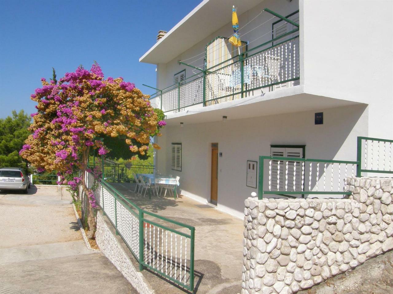 Apartments Dijo Примоштен Екстер'єр фото